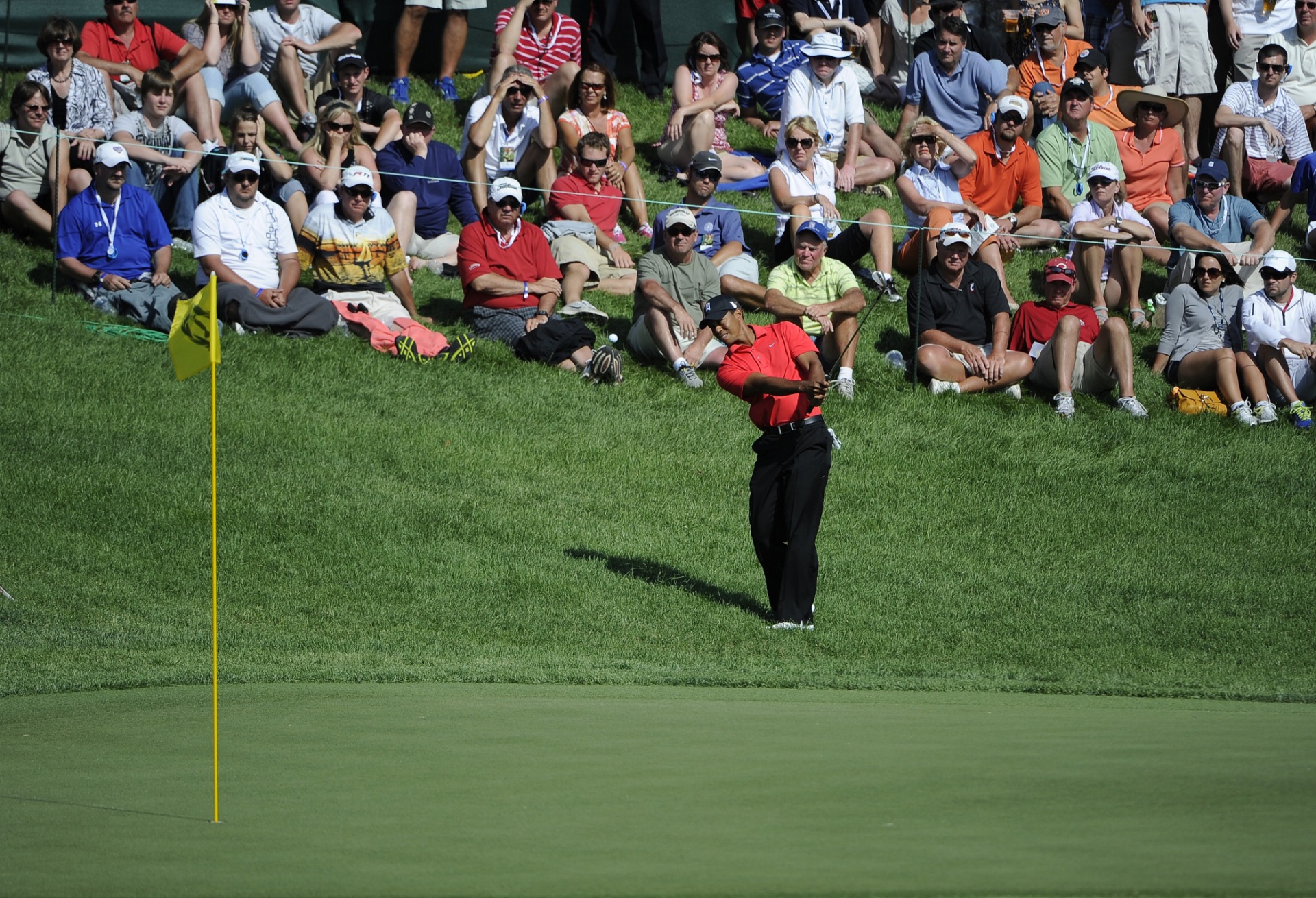 Những cú Flop shot đỉnh cao của Tiger Woods